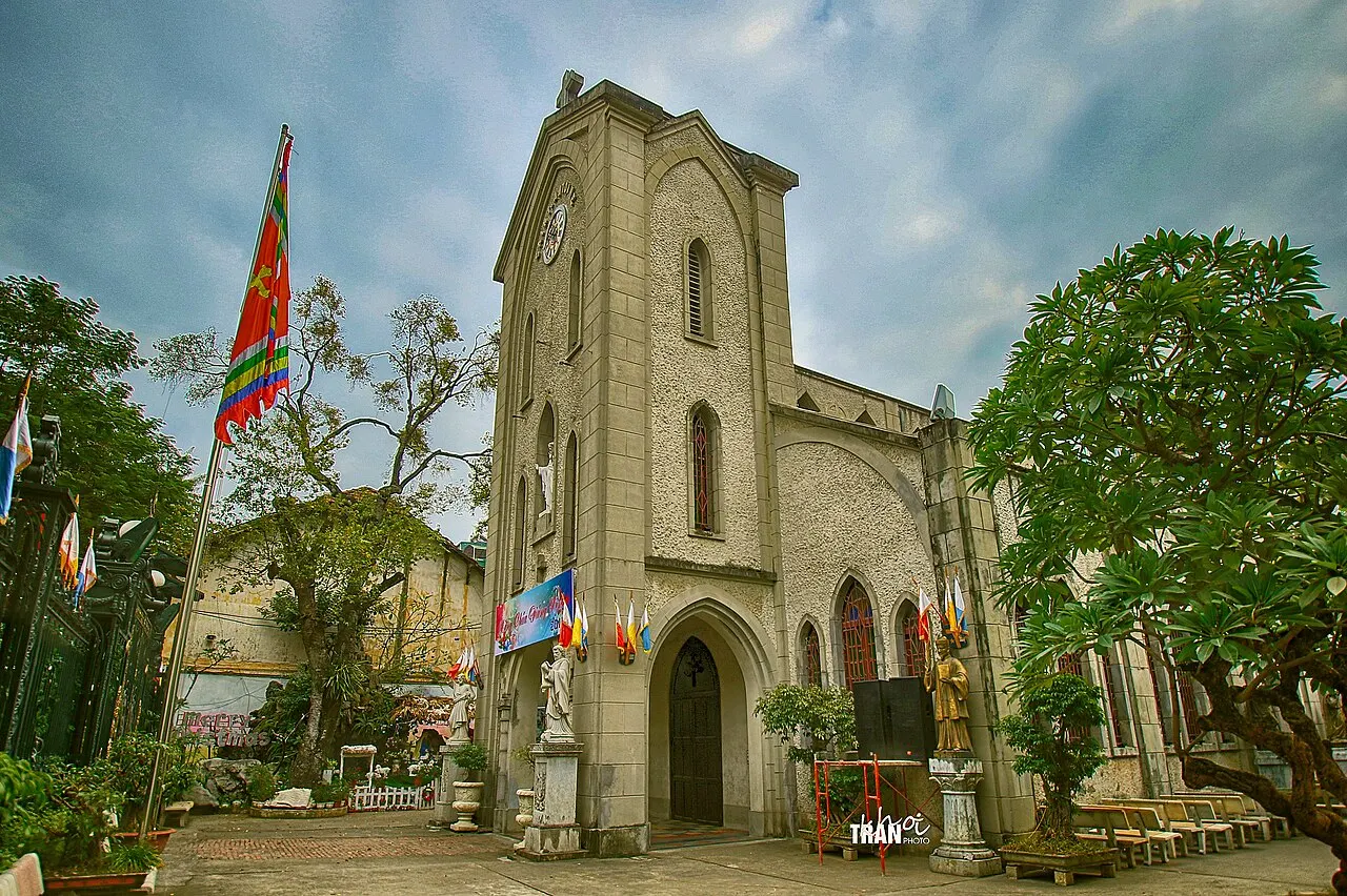 Nhà thờ Hàm Long