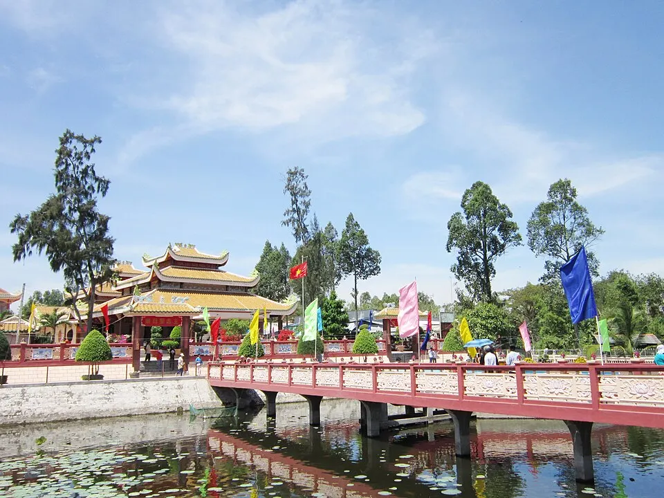 Miếu Bà Chúa Xứ Bàu Mướp